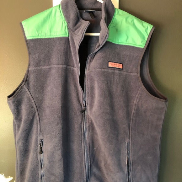 Vineyard vines fleece vest - Picture 1 of 3
